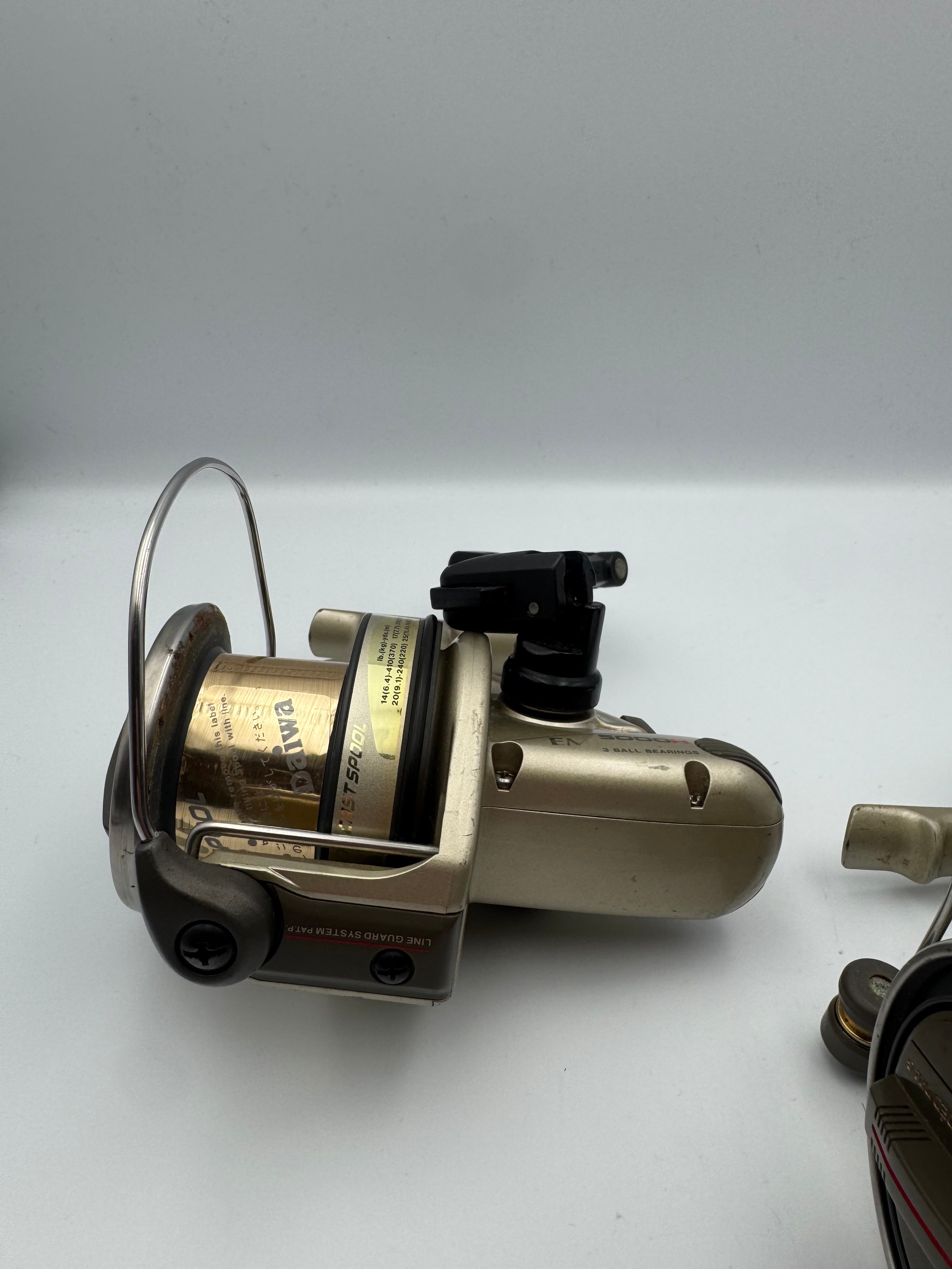 Daiwa Emblem X5000h pair